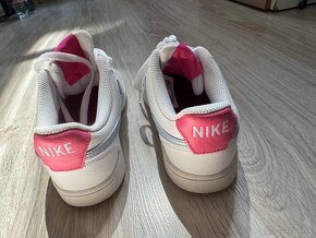 Nike dámske tenisky - 4