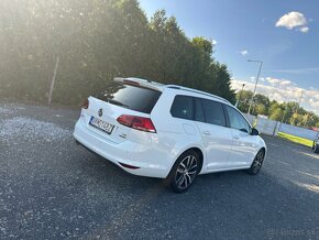 Volkswagen Golf Variant 1.6 TDI Highline - 4