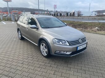 Volkswagen Passat Alltrack B7 2.0 TDI DSG 4X4 - 4