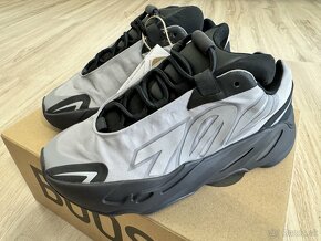 Adidas Yeezy 700 MNVN Metallic veľ. 36 2/3 - 4