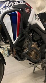 Padací rám GIVI na Honda Africa Twin crf 1000L DCT - 4