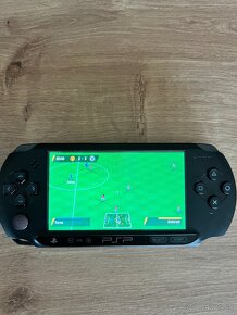 PSP E1004 - 4