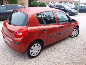 Renault Clio 1,2 i - 4 valec - 4