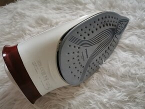 Naparovacia žehlička Philips Azur Performance Plus - 4