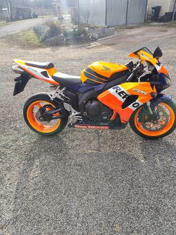 Honda CBR 1000 RR Repsol - 4