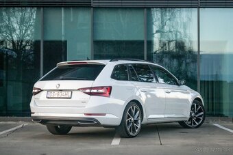 Škoda Superb Combi 2.0 TDi 4x4 Sportline DSG - 4