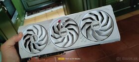 Sapphire Pure Radeon RX 7700 XT 12 GB WHITE - 4