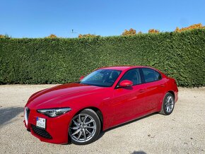 Alfa Romeo Giulia 2.2 Diesel 210 AT AWD Veloce - 4