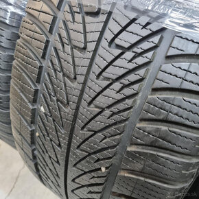 Zimné pneumatiky 285/45 R20 GOODYEAR DOT3518 - 4