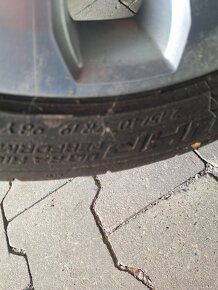 245/40 R19 98Y - 4