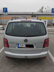 Volkswagen touran 1.9 TDI Diesel rok výroby 2009 - 4