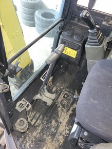 YANMAR VIO 25-4 2,7 t r.v.:2017 - 4