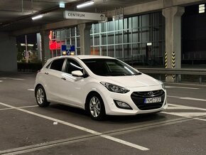 hyundai i30 1.6crdi - 4