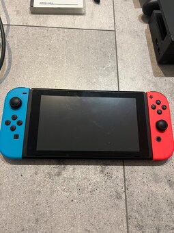 Nintendo switch - 4