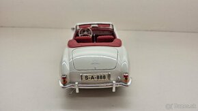 1:18 MERCEDES-BENZ 190 SL - 4