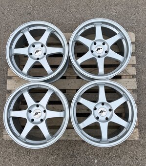 Disky Japan racing R18 JR3 5x120 - 4