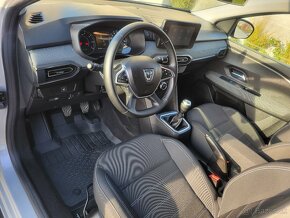 Predám Dacia Jogger 1.0 TCe 81kw 110k benzín 6/MT Comfort 7 - 4