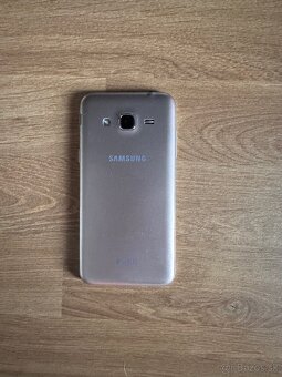 Samsung Galaxy J3 6 Duos - zlatý - 4