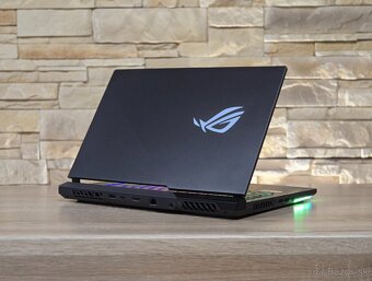 Asus ROG Strix G15 Ryzen 7/RTX 3060/16GB RAM/ - 4