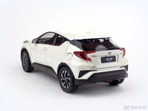 TOYOTA C-HR 1:18 PAUDI - 4