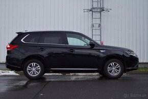 Mitsubishi Outlander 2.4 MIVEC PHEV 4WD - 4