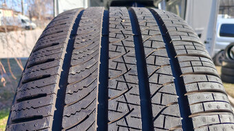 Celoročné pneu 275/45 R21 --- PIRELLI - 4