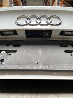 Veko kufra Audi A7 Sportback (4G) 4G8827025B - 4