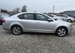 Škoda Octavia 1,6 TDI 81kW Style nafta manuál 81 kw - 4