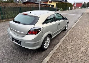 Opel Astra GTC 1,4i pravidel.servis klima benzín manuál - 4