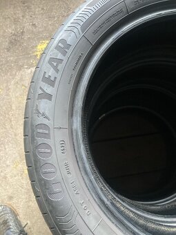 Letné pneu 205/55R17 viem aj prezuť - 4