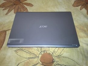 Acer.Intel i2 .15,6".1 000 GB. 8 GB DDR3.Bat 5 hod. - 4