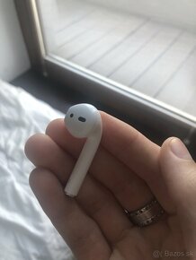 Apple airpods - 4