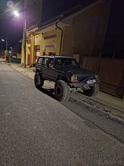 Jeep Cherokee xj - 4