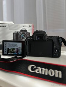 Canon eos 250D - 4