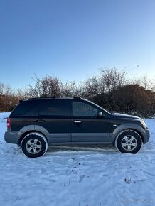 Kia Sorento - 4