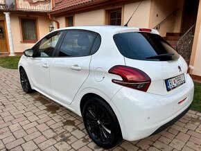 Peugeot 208 1.2 85.990km - 4