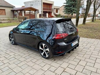 Volkswagen Golf 7 GTI - 4