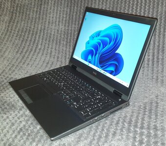 Dell Precision 7530 - 4