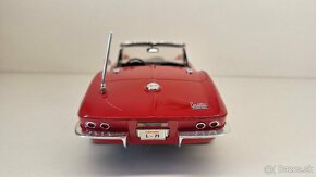 1:18 CHEVROLET CORVETTE - 4