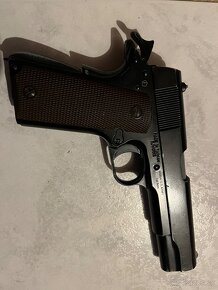 Airsoft Colt 1911 - 4