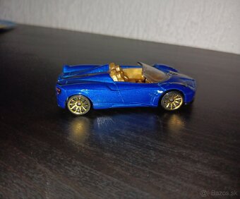 Hot Wheels - 4