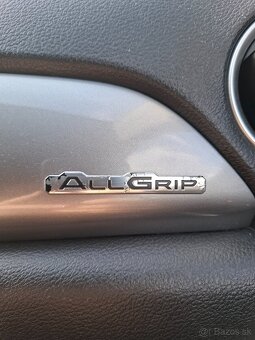 Suzuki Vitara All Grip, 1 600 cm3, 88 kW, 85 000 km - 4