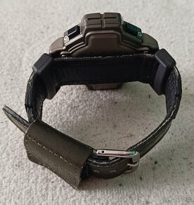 Casio Pro Trek PRT-411 TITANIUM BACK - 4