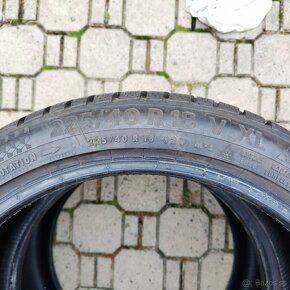 Zimné penu 225/40 R18

 - 4