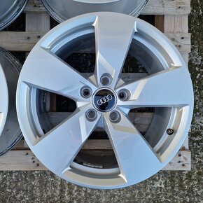 ORIGINÁL AUDI HLINÍKOVÉ DISKY 5x112 R17 - 4