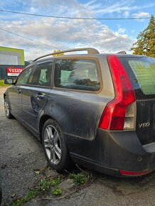 Volvo V50 2.0d na diely alebo opravu - 4