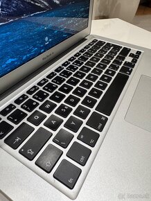 MacBook Air 13 - 4