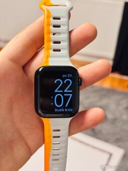 apple watch SE 2 - 4