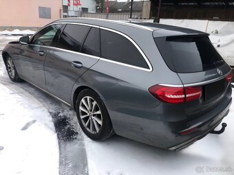 Mercedes-Benz E220D 4Matic - 4