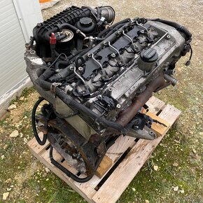 Motor Mercedes OM647 - 4